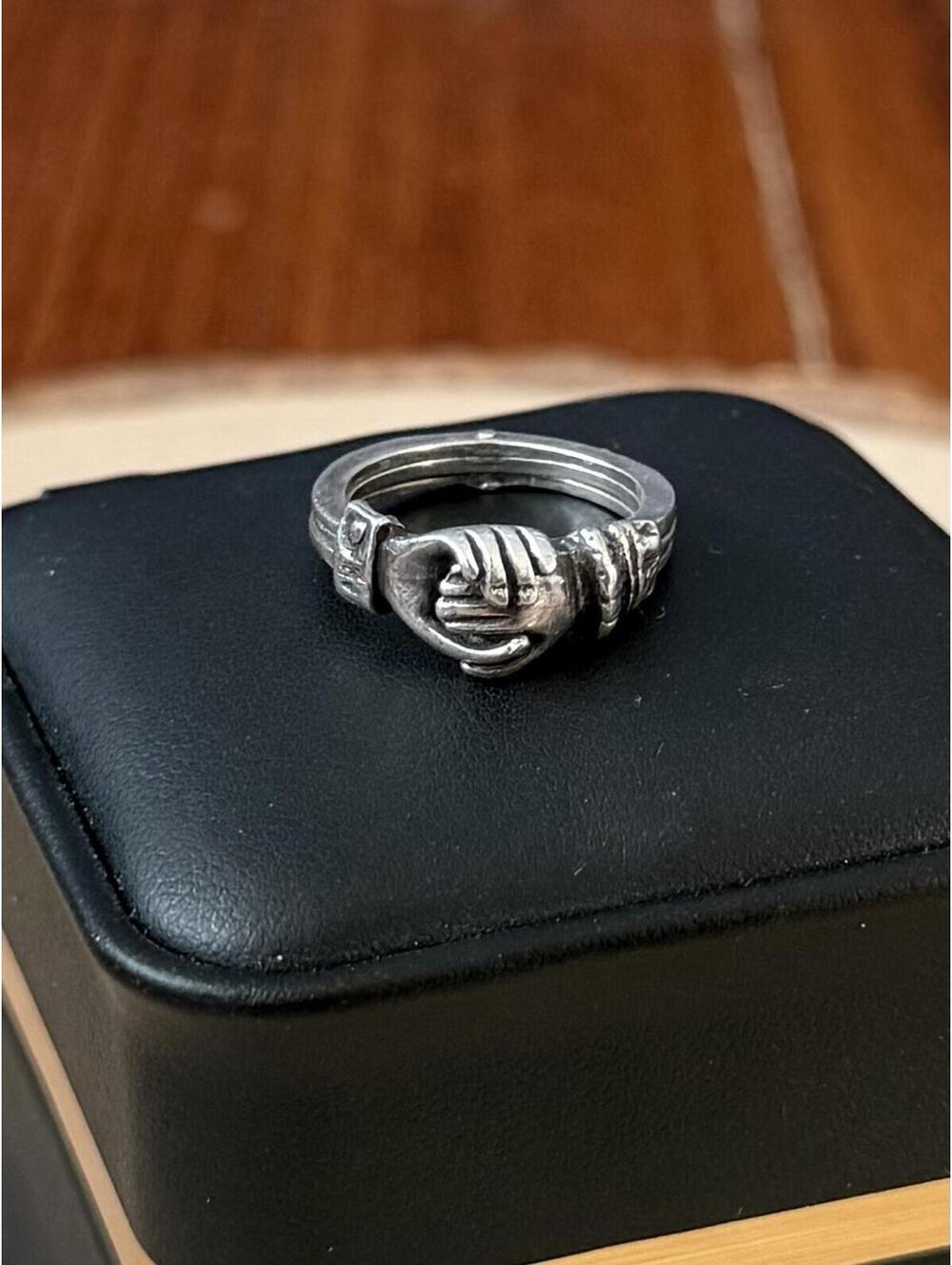 Vintage Sterling Silver Fede Hands Gimmel Interlocking Hands Heart Ring US 4.75